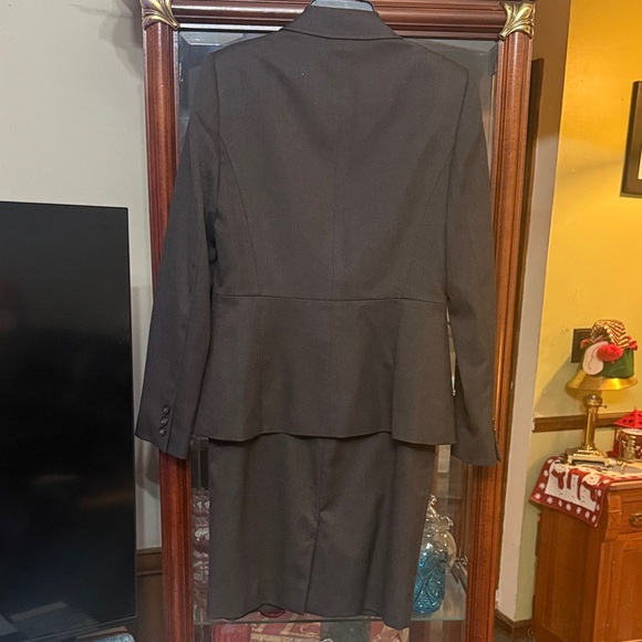 ANTONIO MELANI one button Charcoal Blazer with sleeveless sheath dress - Picture 7 of 8